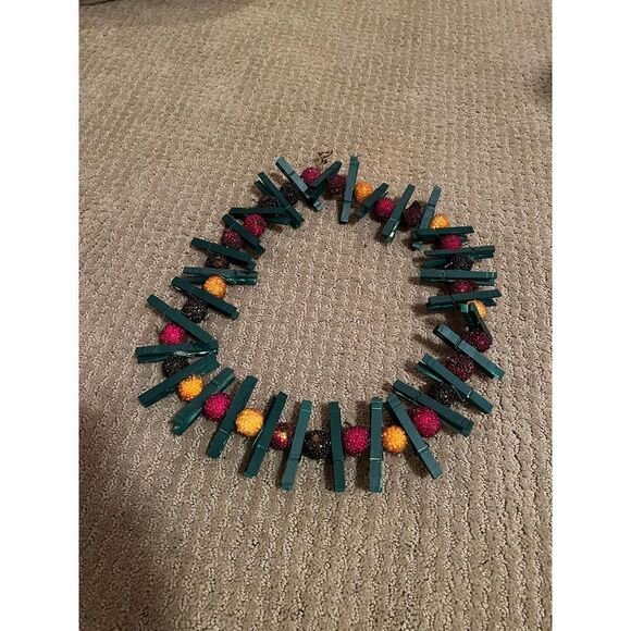Berry Christmas Card Holder - Picture 1 of 3